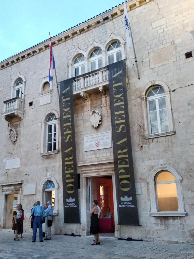 Kiwi Appartement Trogir Buitenkant foto