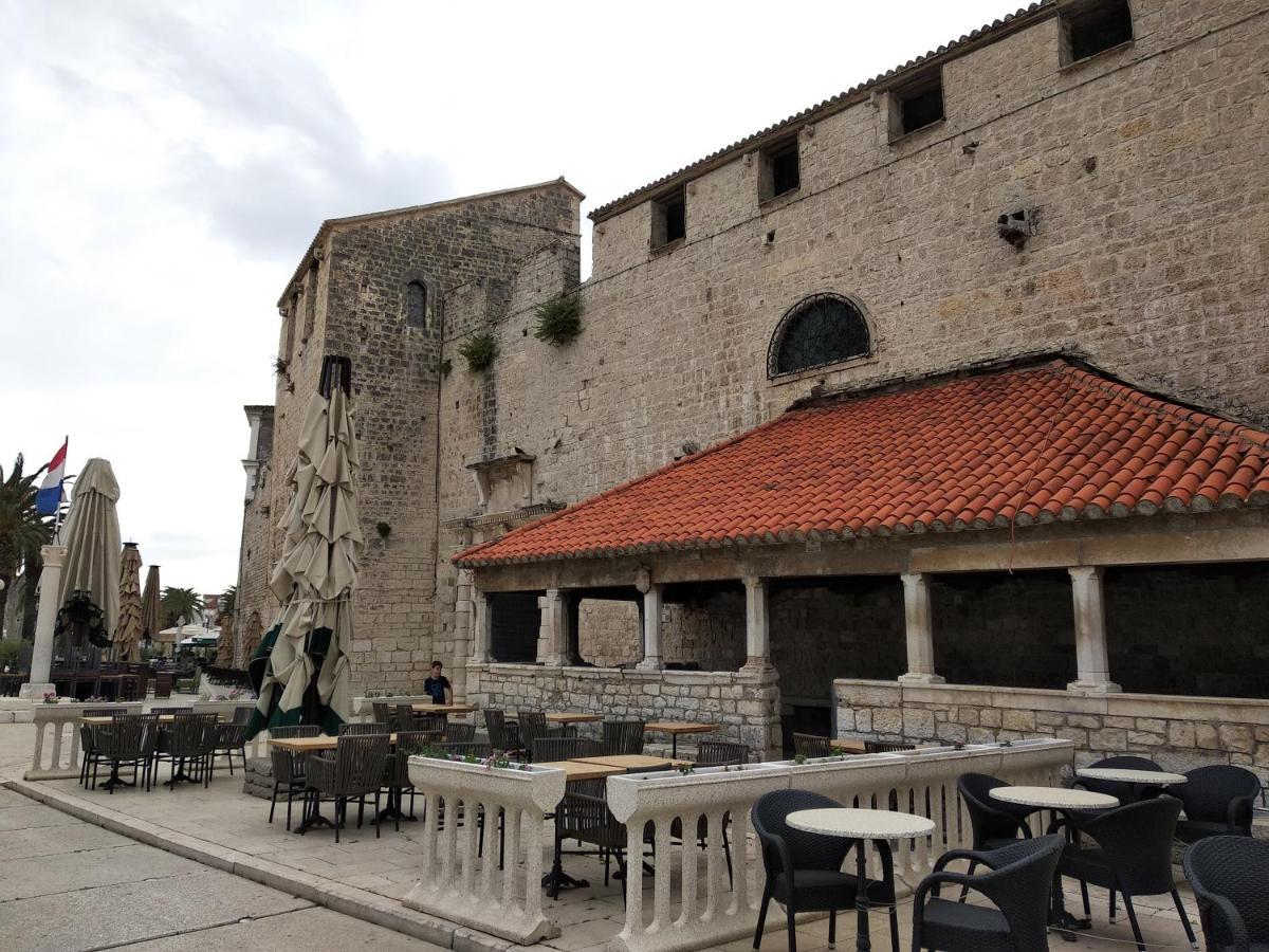 Kiwi Appartement Trogir Buitenkant foto