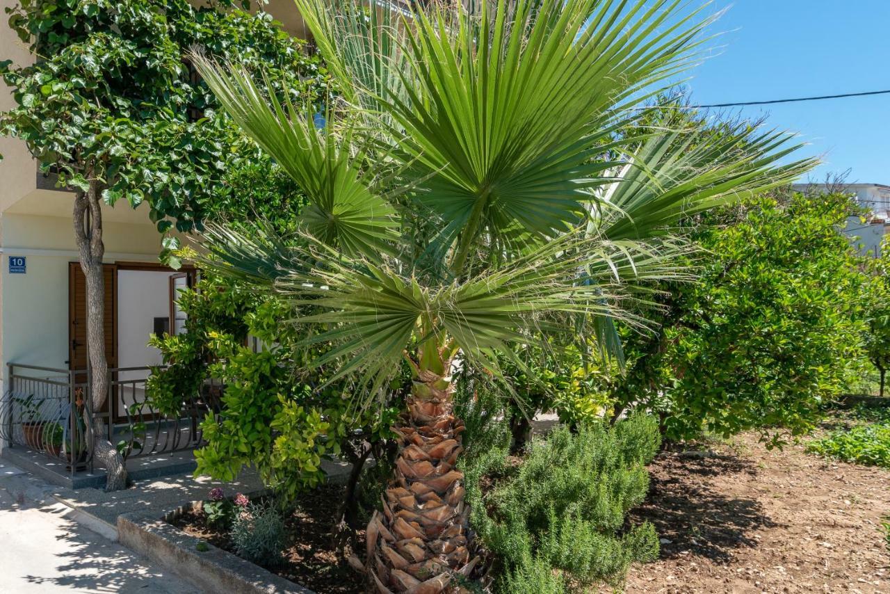Kiwi Appartement Trogir Buitenkant foto