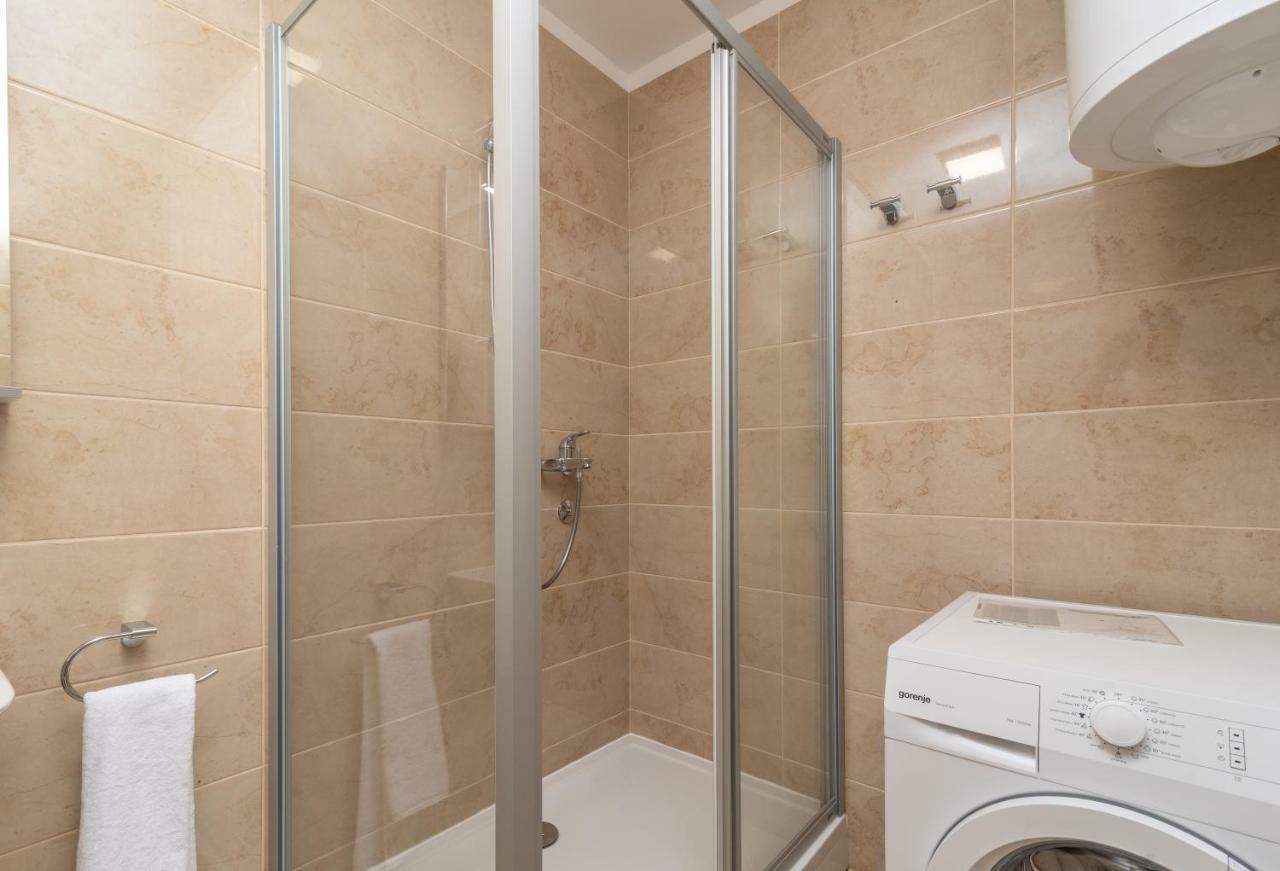 Kiwi Appartement Trogir Buitenkant foto